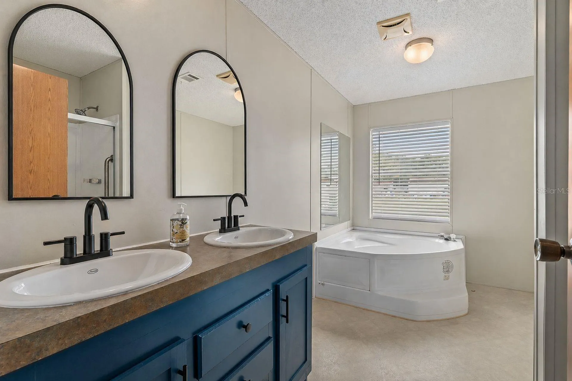 3511 S Palm Avenue Palatka FL 32177