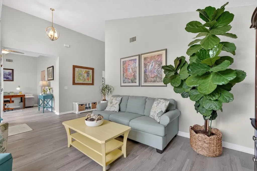 1349 N Wembley Circle Port Orange FL 32128