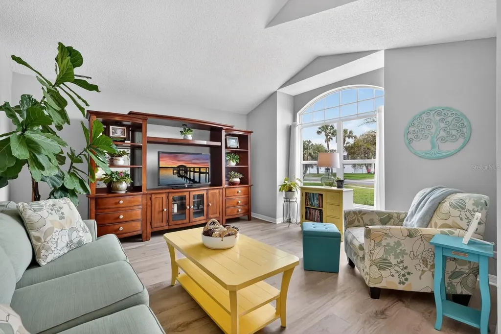 1349 N Wembley Circle Port Orange FL 32128