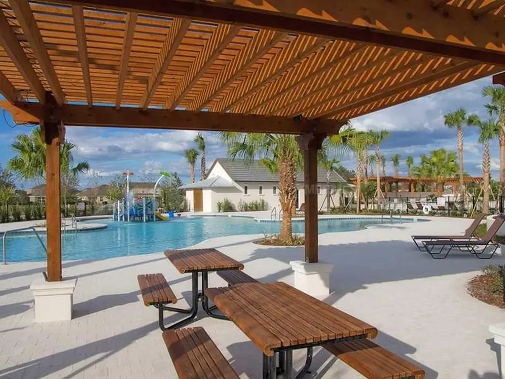 15409 Starling Crossing Drive Lithia FL 33547