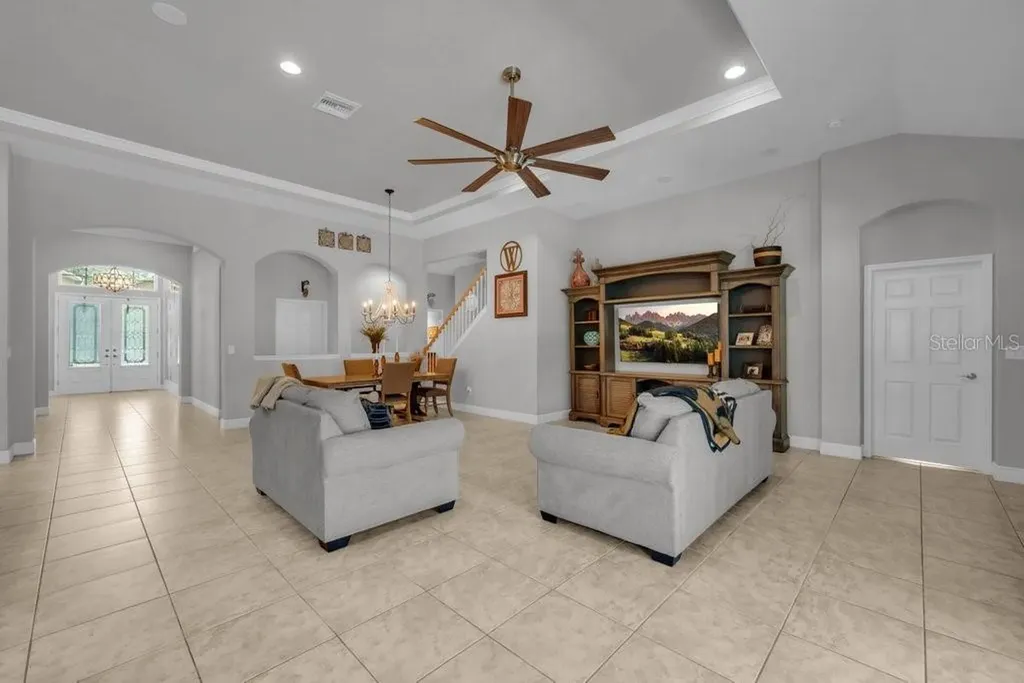15409 Starling Crossing Drive Lithia FL 33547