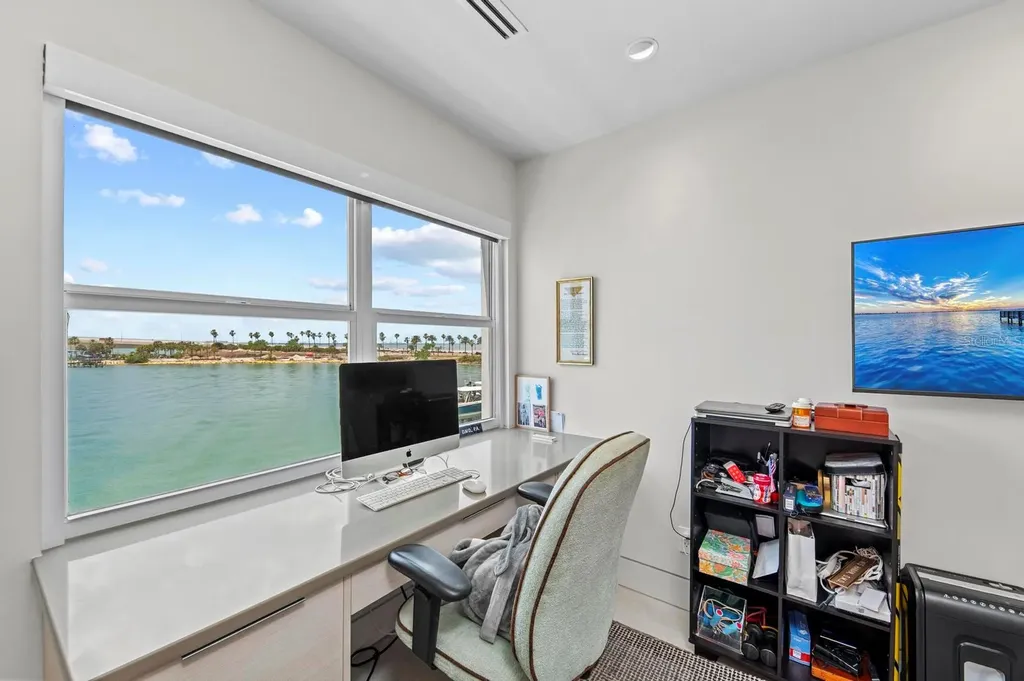 226 Golden Gate Point Sarasota FL 34236