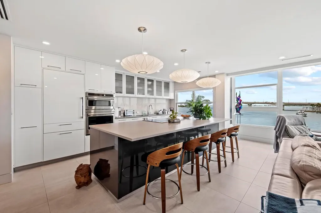 226 Golden Gate Point Sarasota FL 34236
