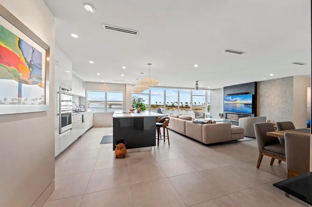 226 Golden Gate Point Sarasota FL 34236