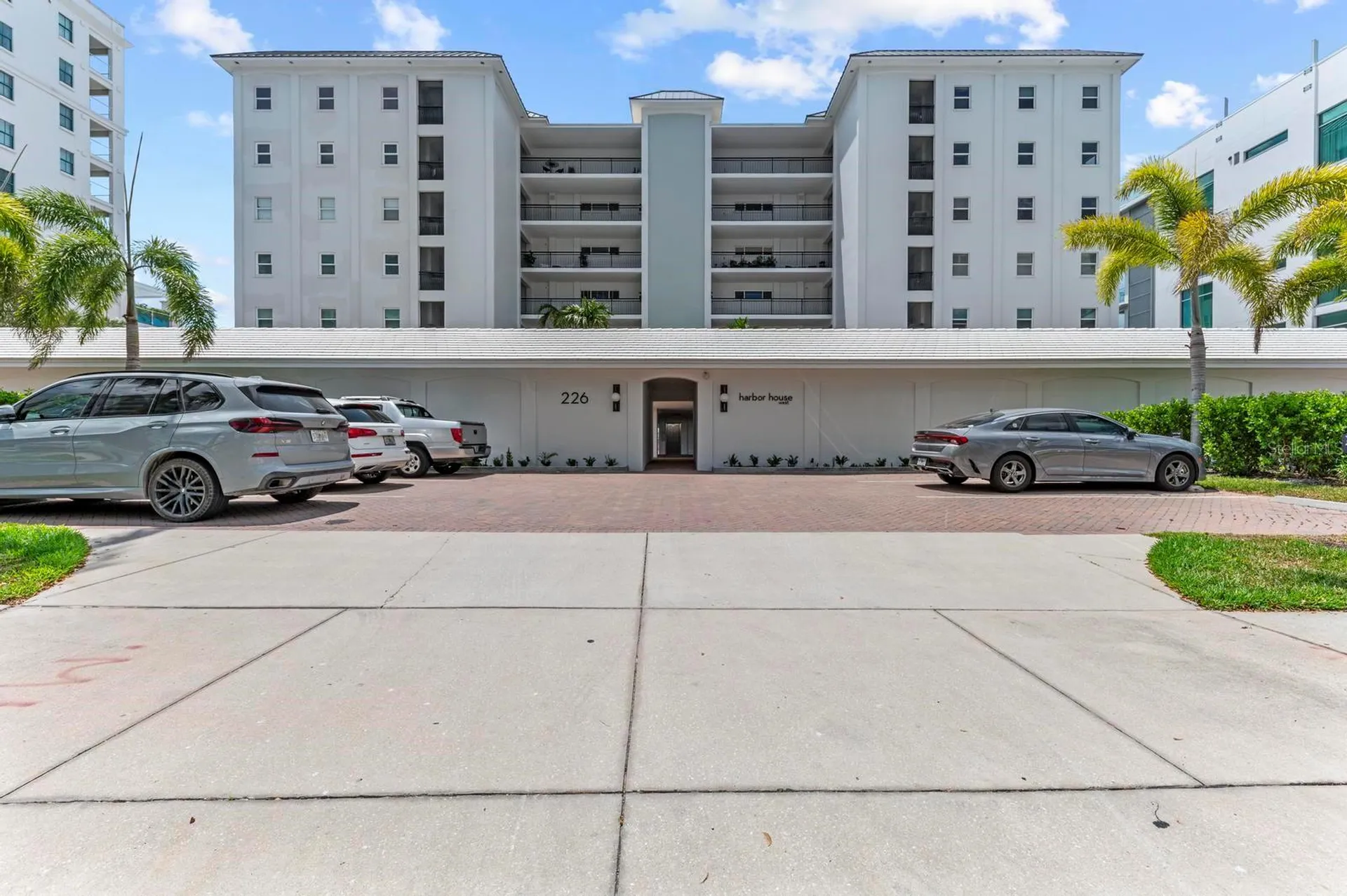 226 Golden Gate Point Sarasota FL 34236