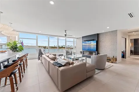 226 Golden Gate Point Sarasota FL 34236