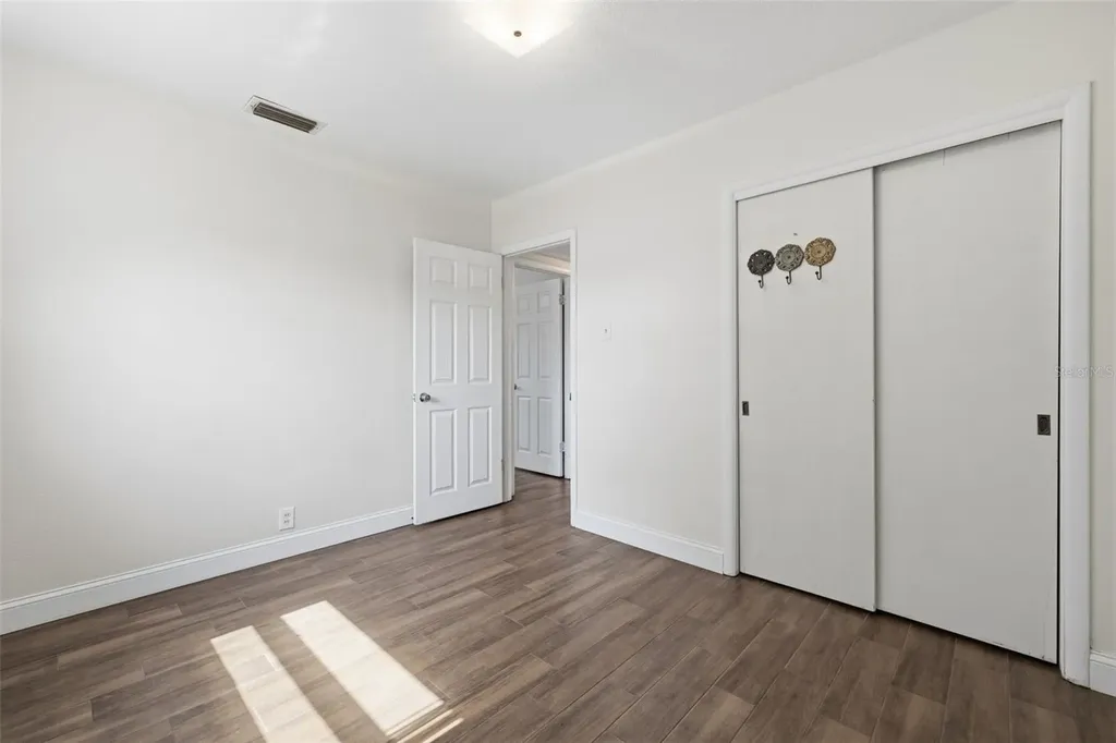 6206 N Hale Avenue Tampa FL 33614