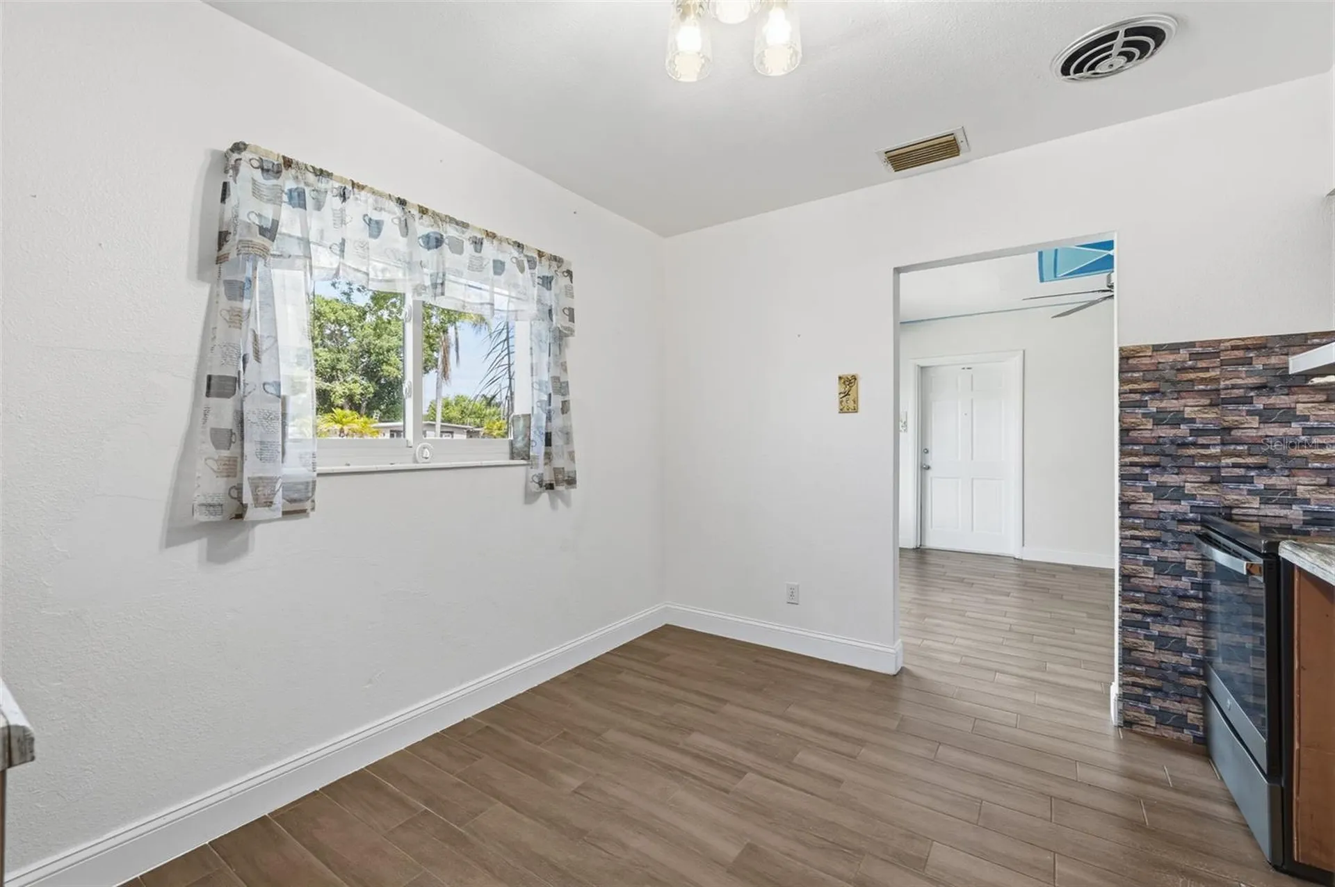 6206 N Hale Avenue Tampa FL 33614