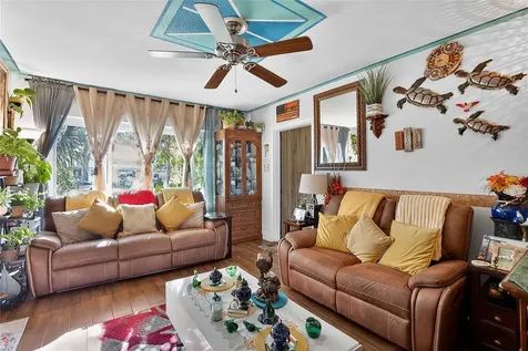 6206 N Hale Avenue Tampa FL 33614