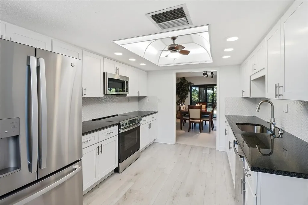 11328 W Bayshore Drive Crystal River FL 34429