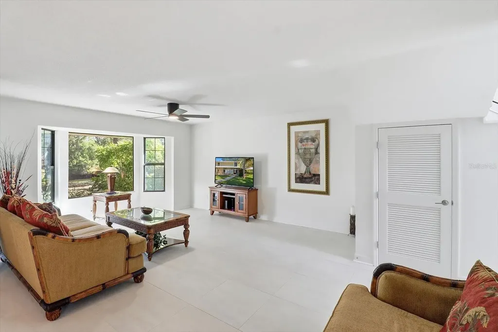 11328 W Bayshore Drive Crystal River FL 34429