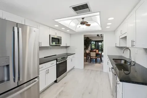 11328 W Bayshore Drive Crystal River FL 34429