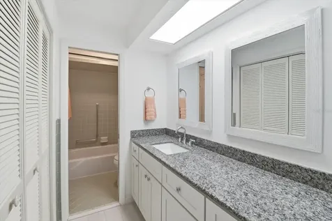 11328 W Bayshore Drive Crystal River FL 34429