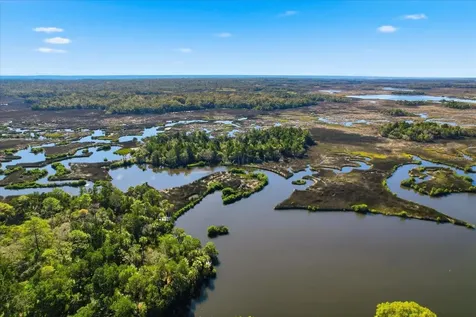 11328 W Bayshore Drive Crystal River FL 34429