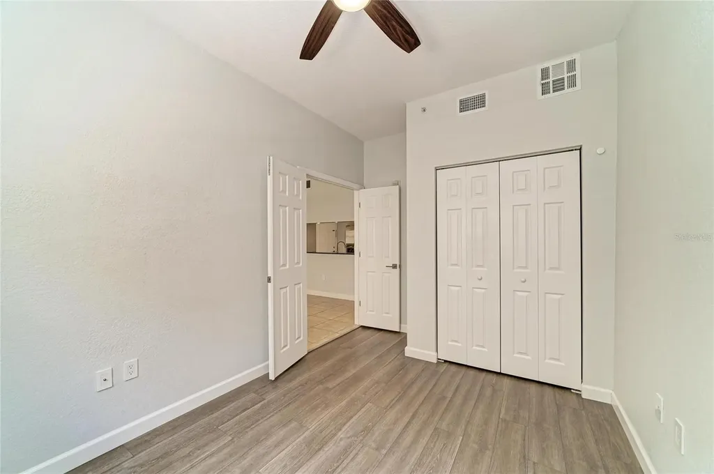 1064 N Tamiami Trail Sarasota FL 34236