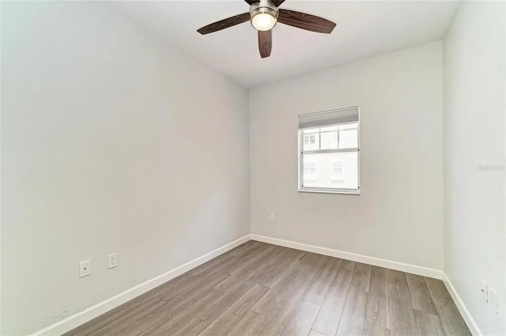 1064 N Tamiami Trail Sarasota FL 34236