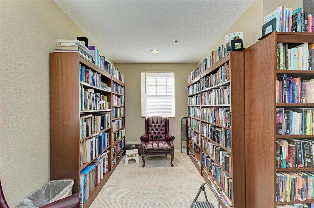 1064 N Tamiami Trail Sarasota FL 34236