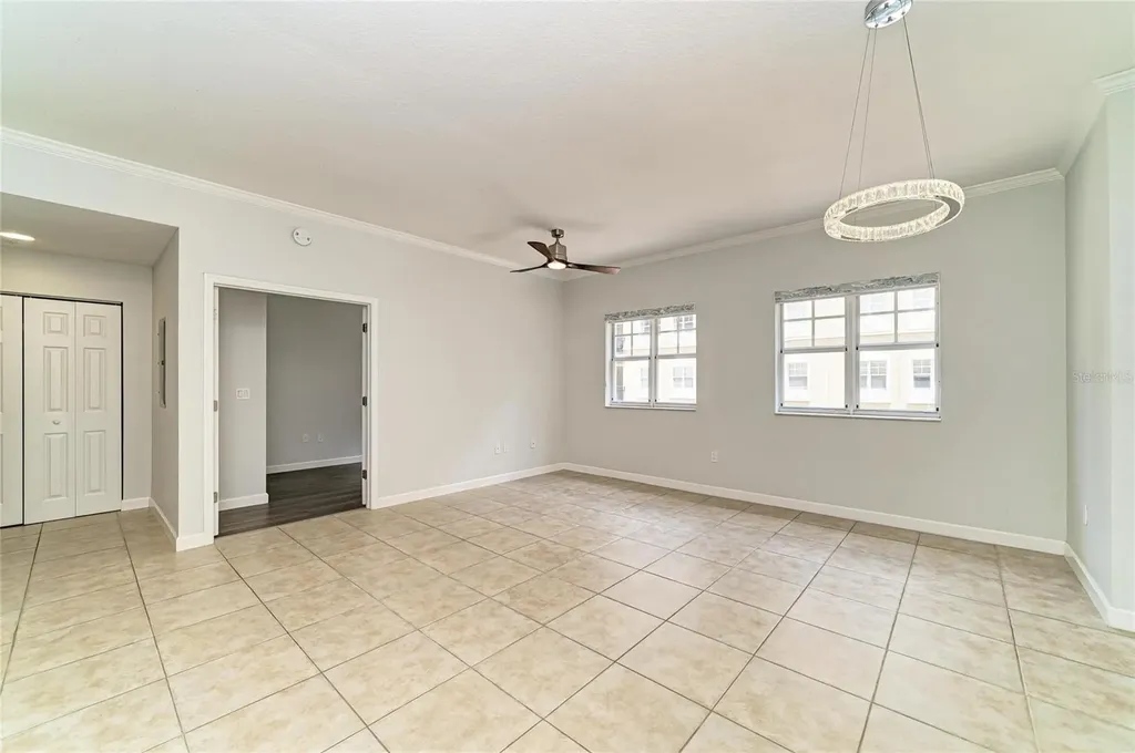 1064 N Tamiami Trail Sarasota FL 34236