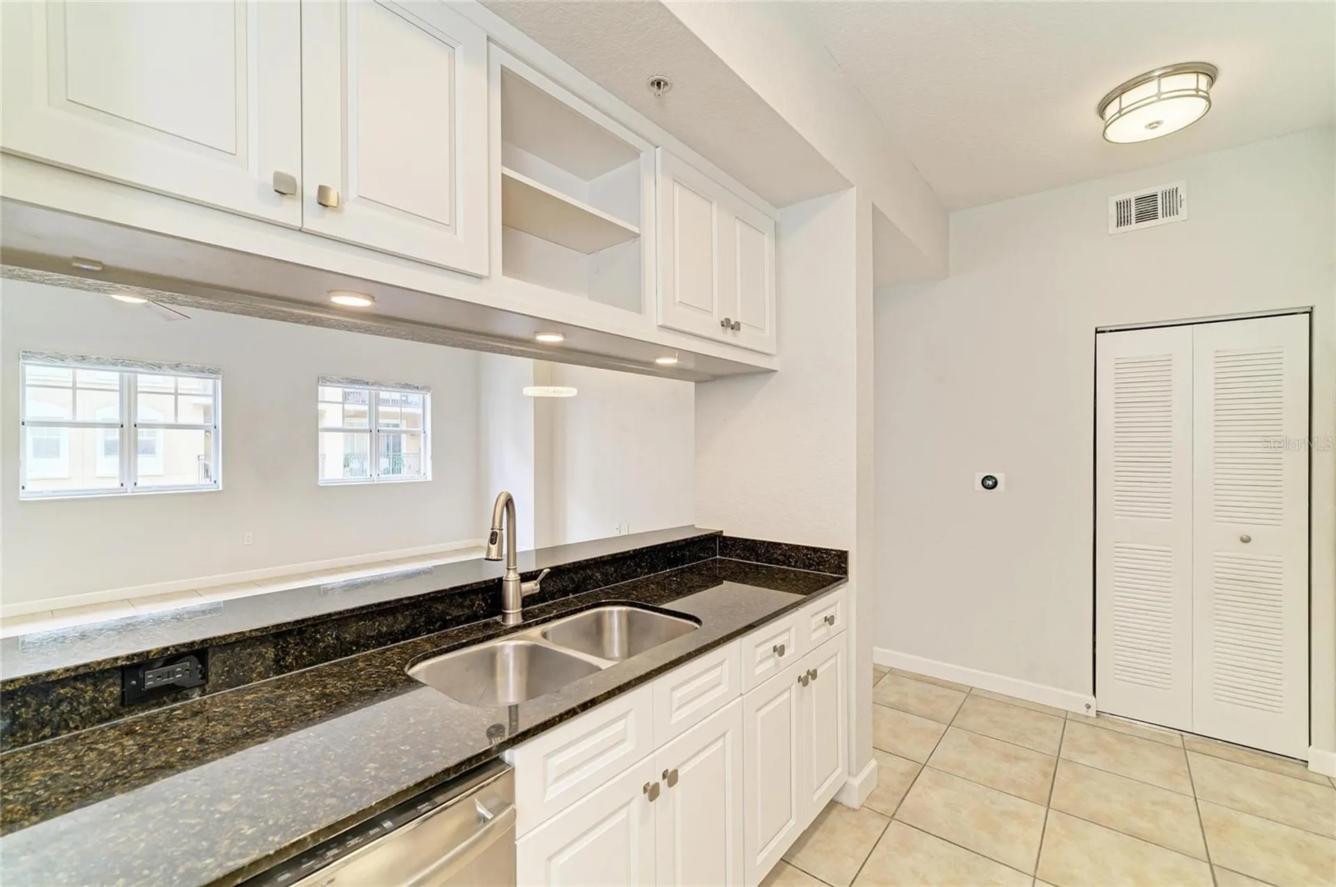 1064 N Tamiami Trail Sarasota FL 34236