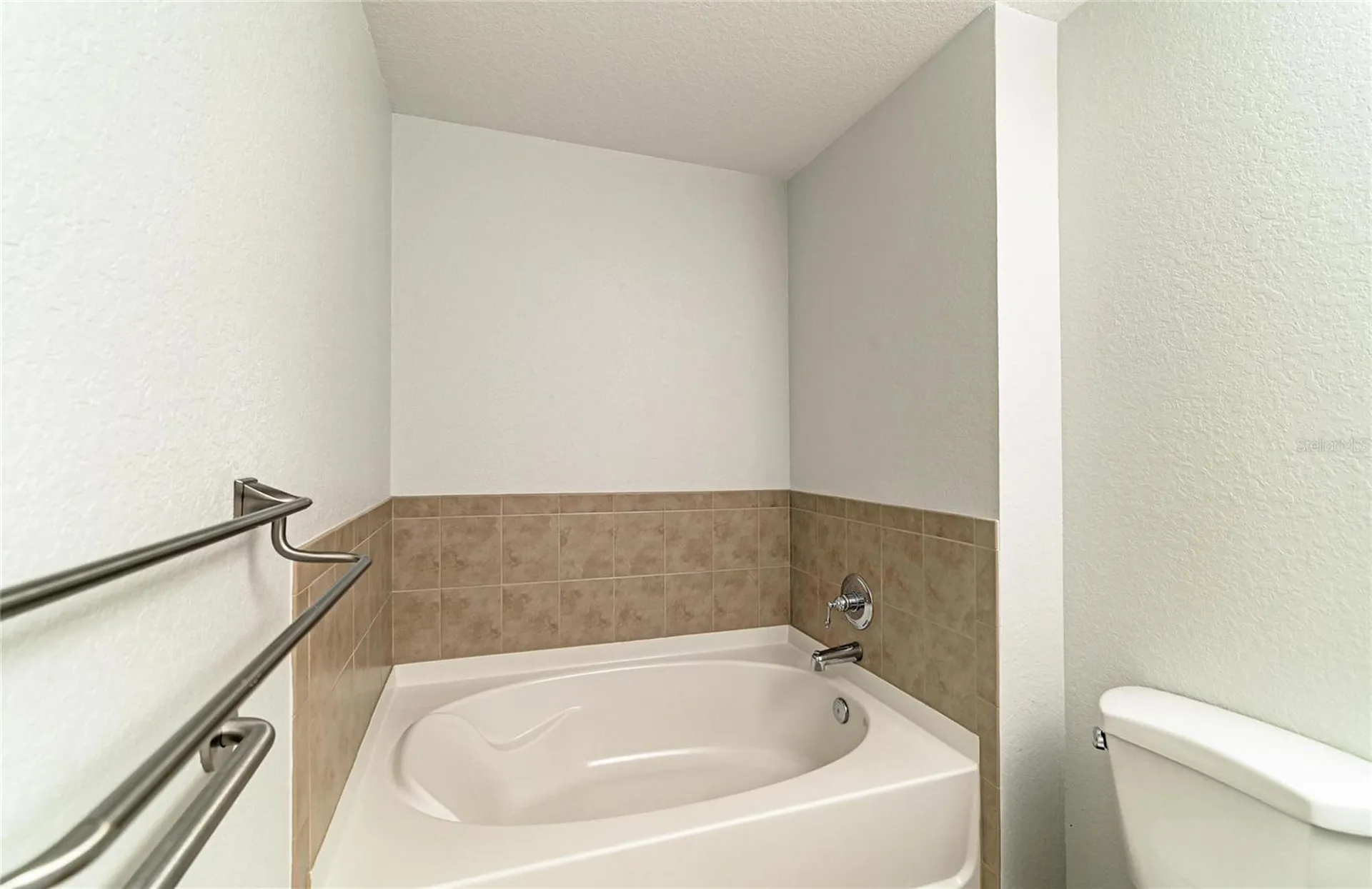 1064 N Tamiami Trail Sarasota FL 34236