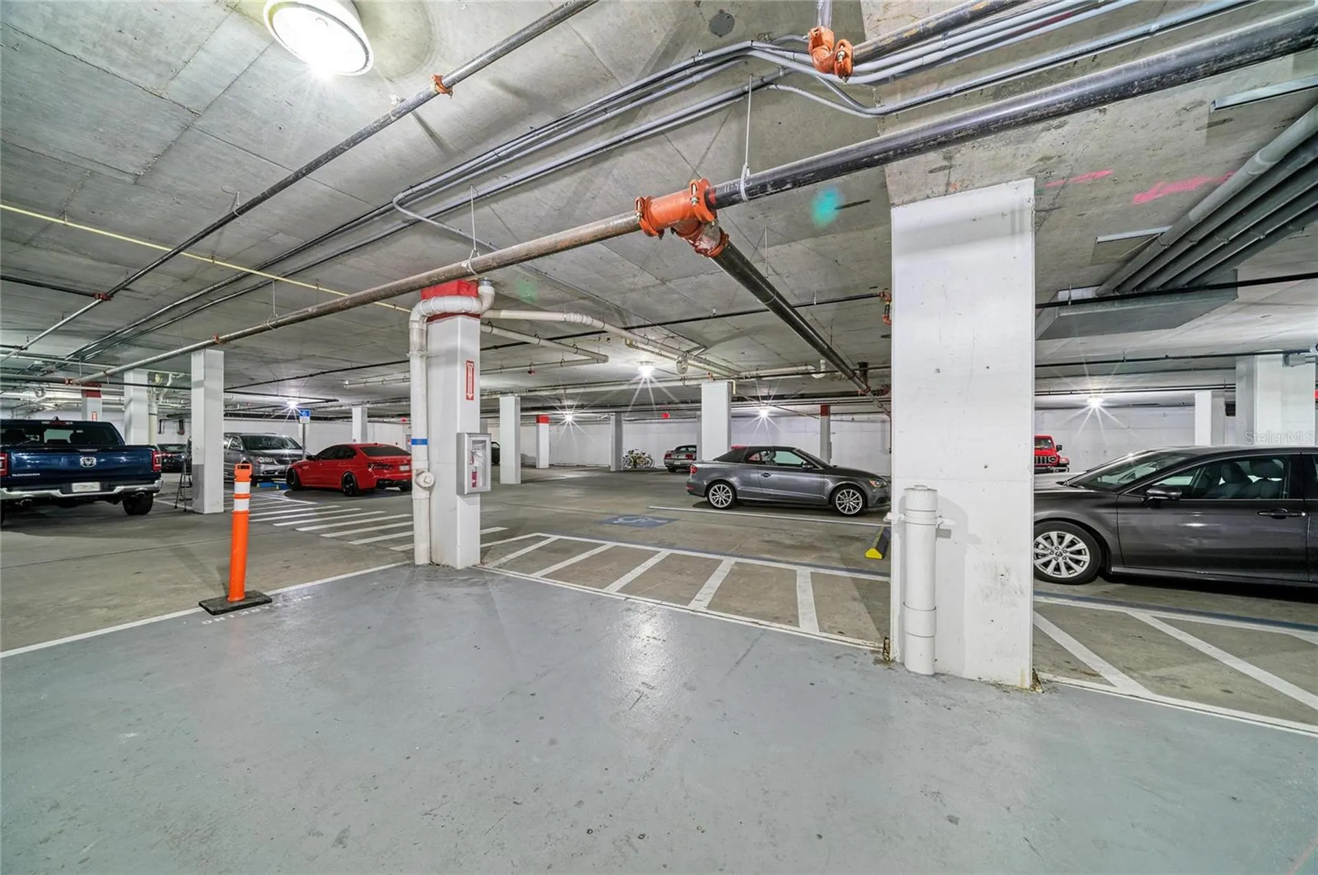 1064 N Tamiami Trail Sarasota FL 34236