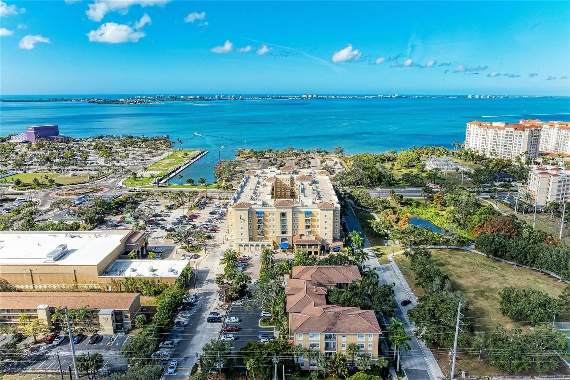 1064 N Tamiami Trail Sarasota FL 34236