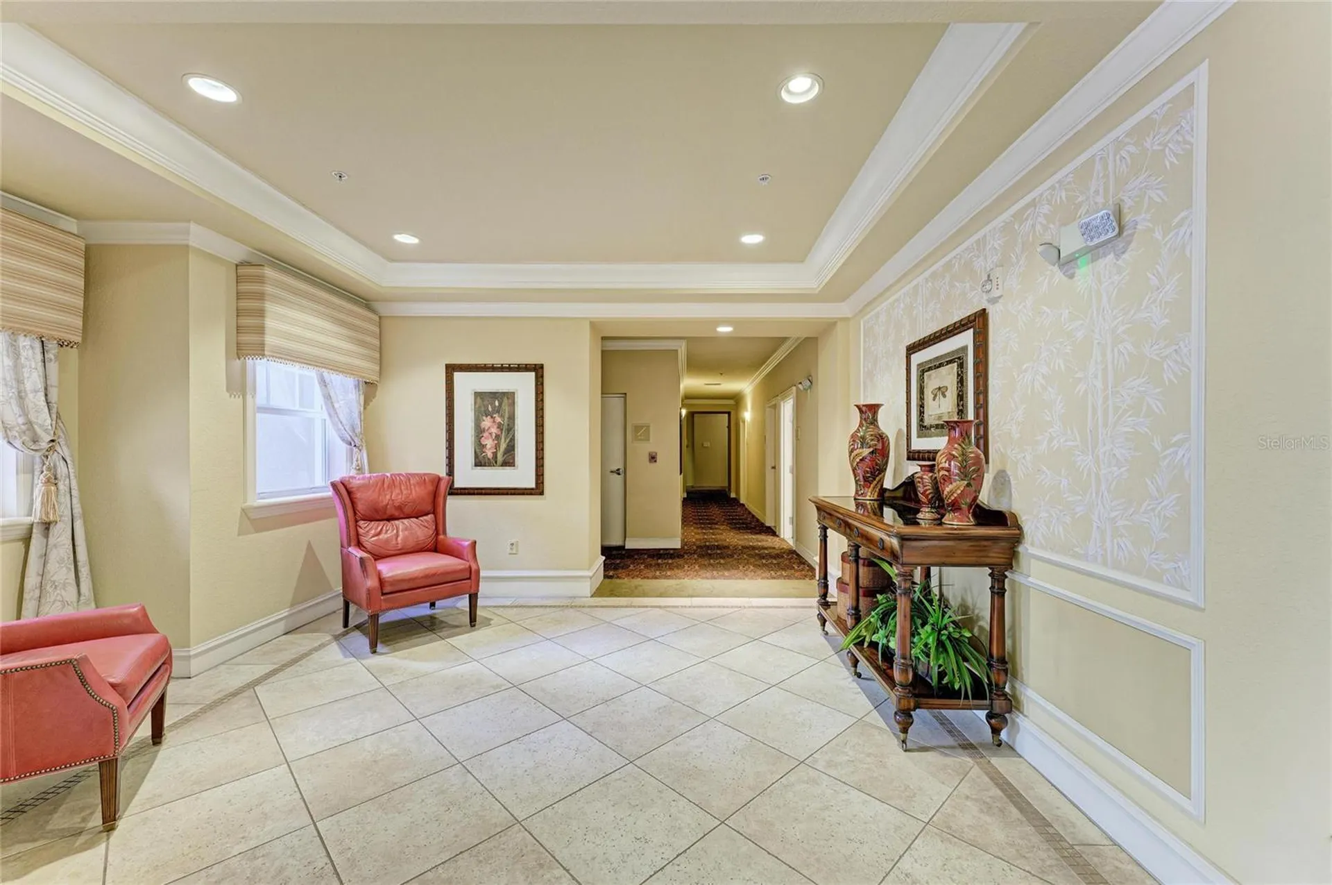 1064 N Tamiami Trail Sarasota FL 34236