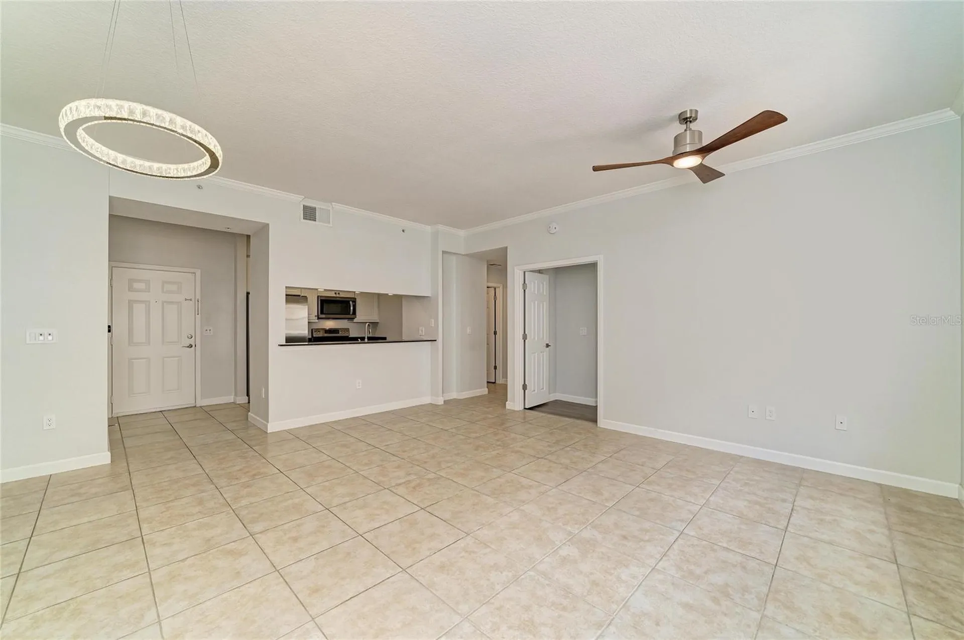 1064 N Tamiami Trail Sarasota FL 34236