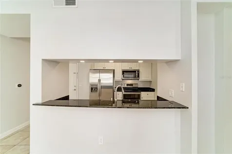 1064 N Tamiami Trail Sarasota FL 34236
