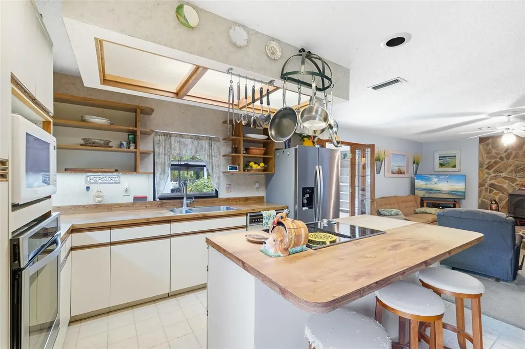 2070 59th Street Sarasota FL 34243
