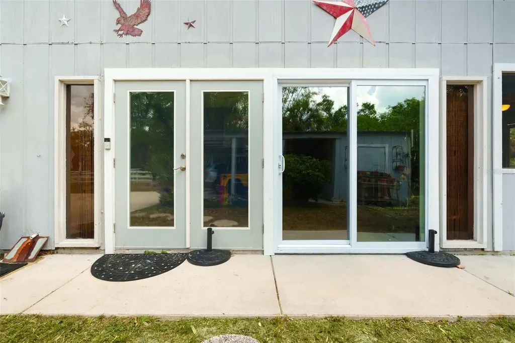 2070 59th Street Sarasota FL 34243