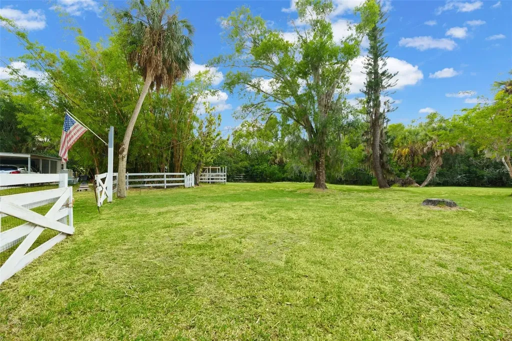 2070 59th Street Sarasota FL 34243
