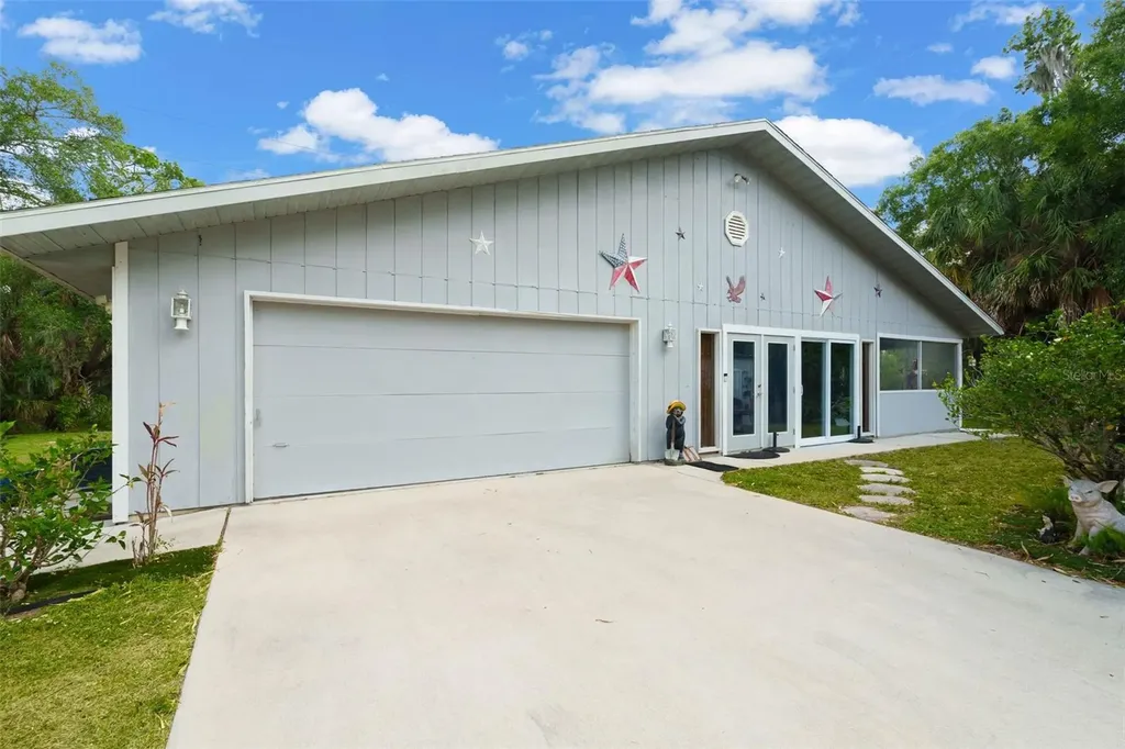 2070 59th Street Sarasota FL 34243