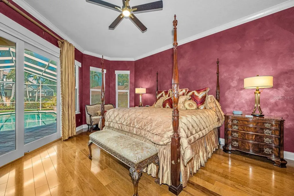 970 Southern Pine Court NE St Petersburg FL 33703