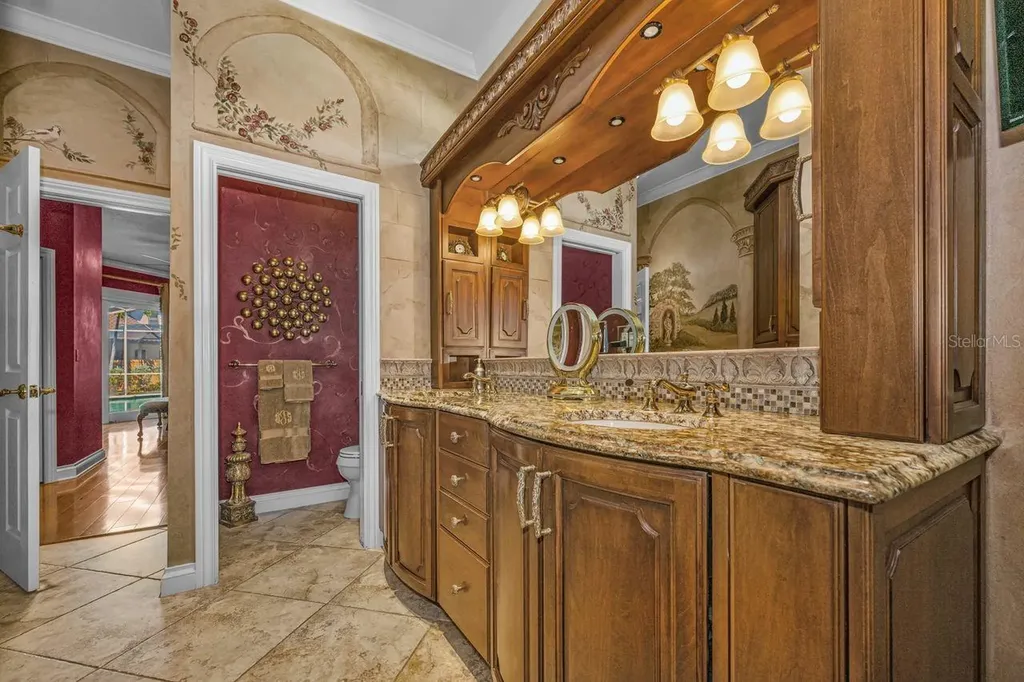 970 Southern Pine Court NE St Petersburg FL 33703