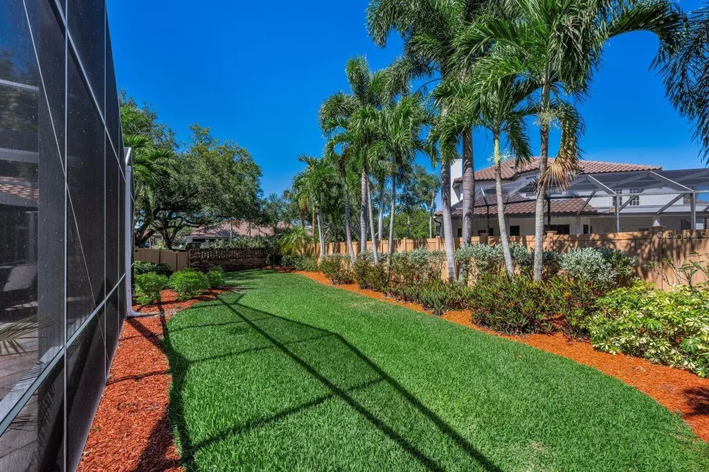 970 Southern Pine Court NE St Petersburg FL 33703