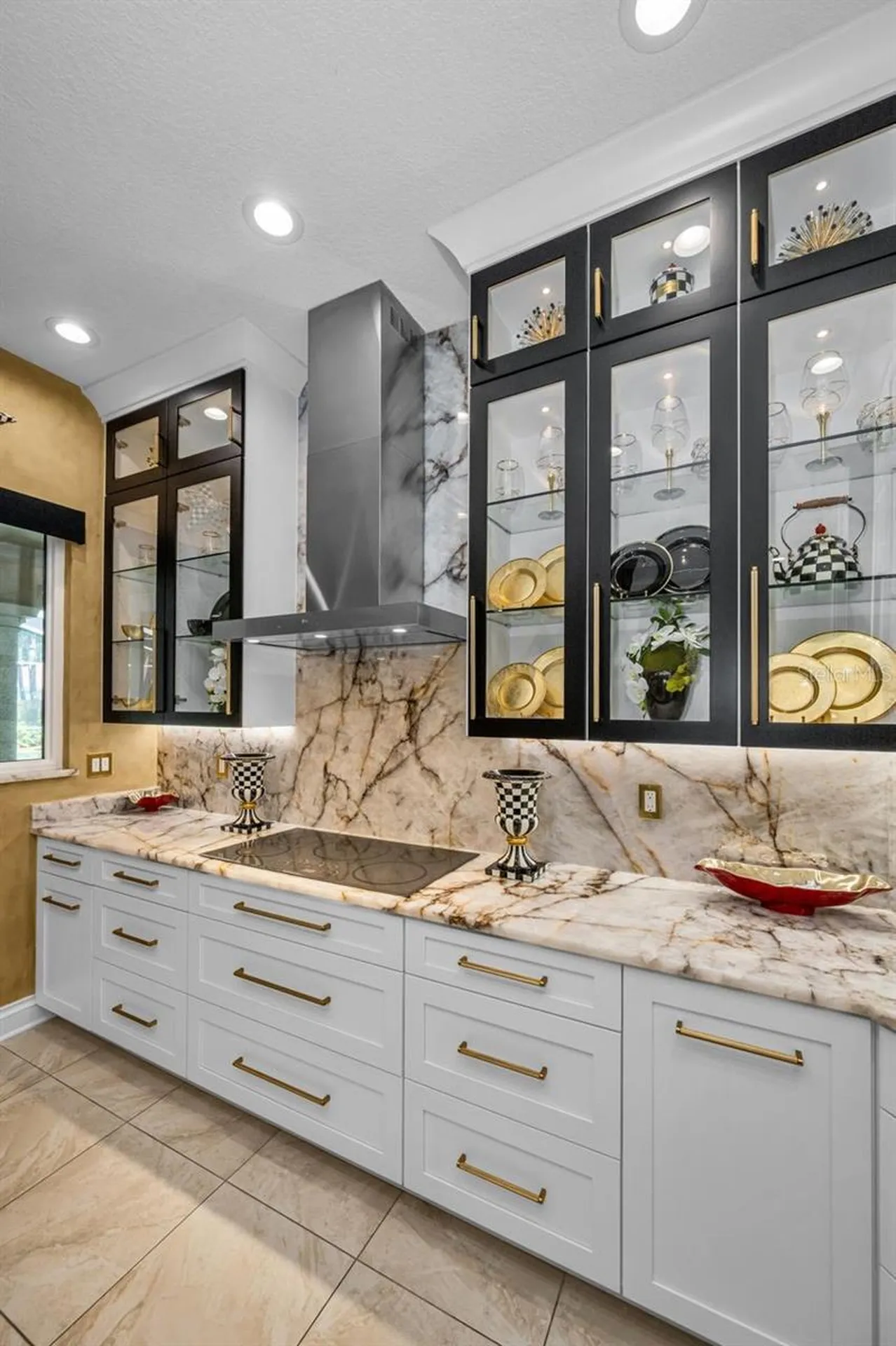 970 Southern Pine Court NE St Petersburg FL 33703