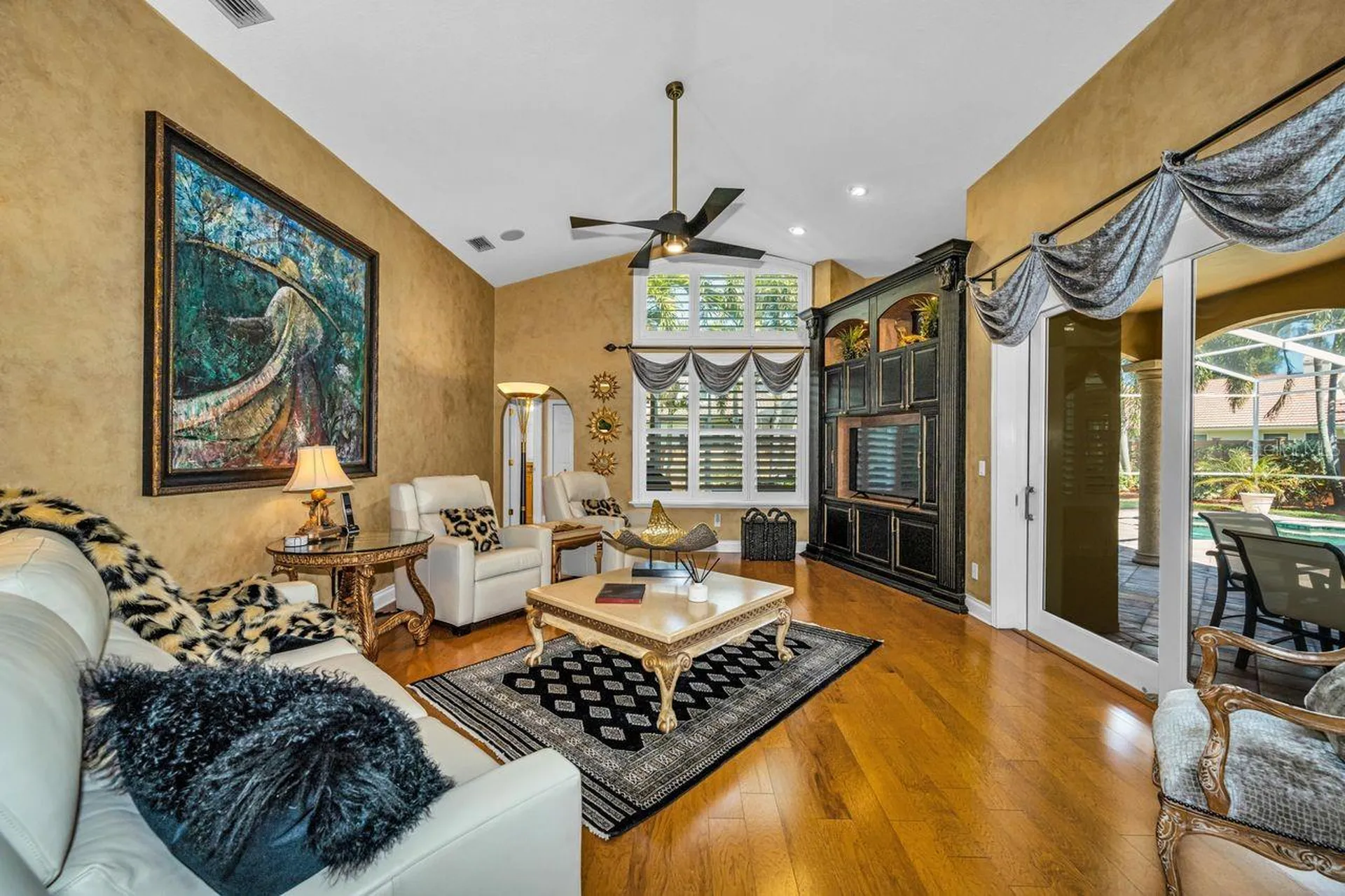 970 Southern Pine Court NE St Petersburg FL 33703