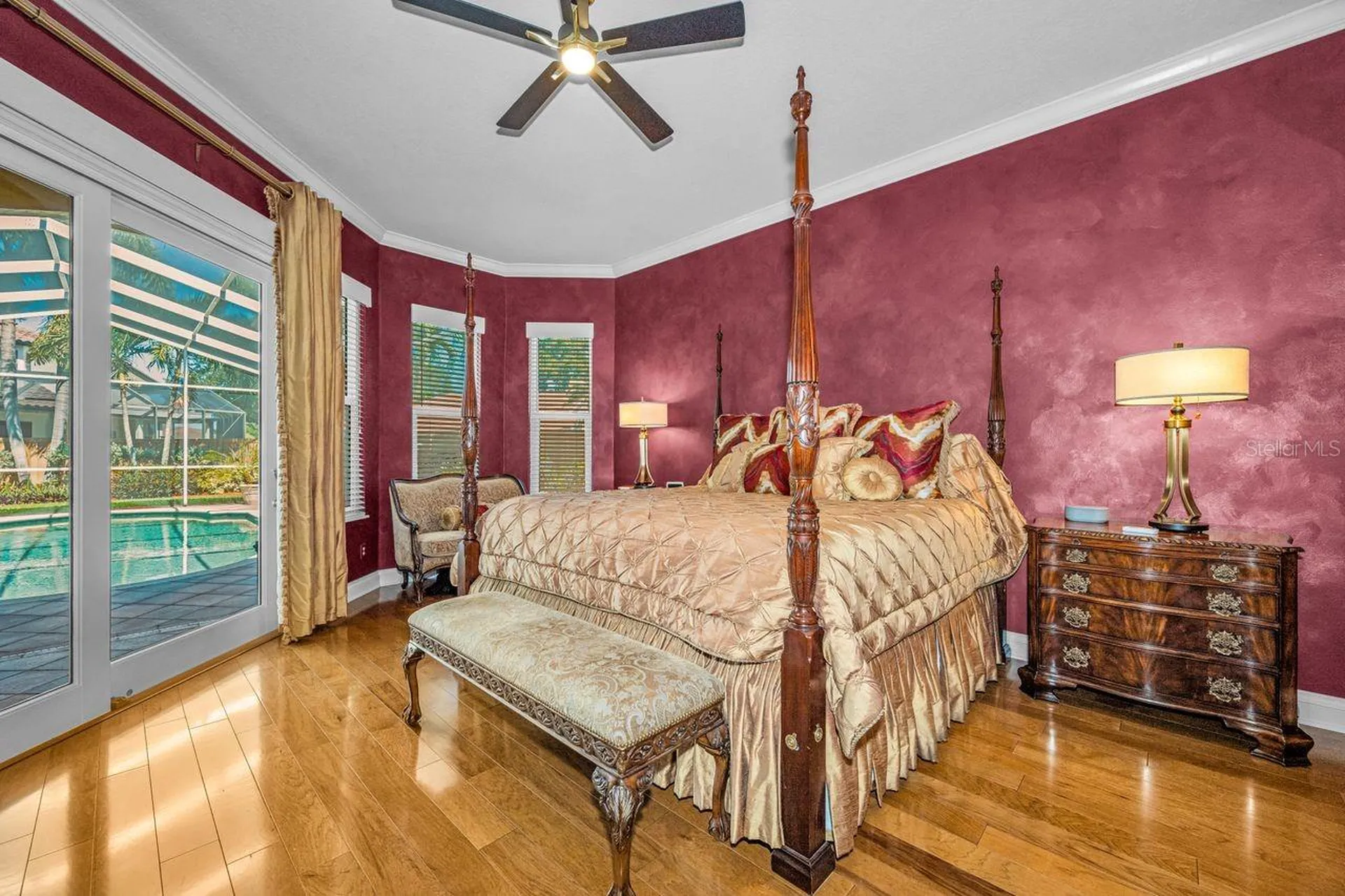 970 Southern Pine Court NE St Petersburg FL 33703