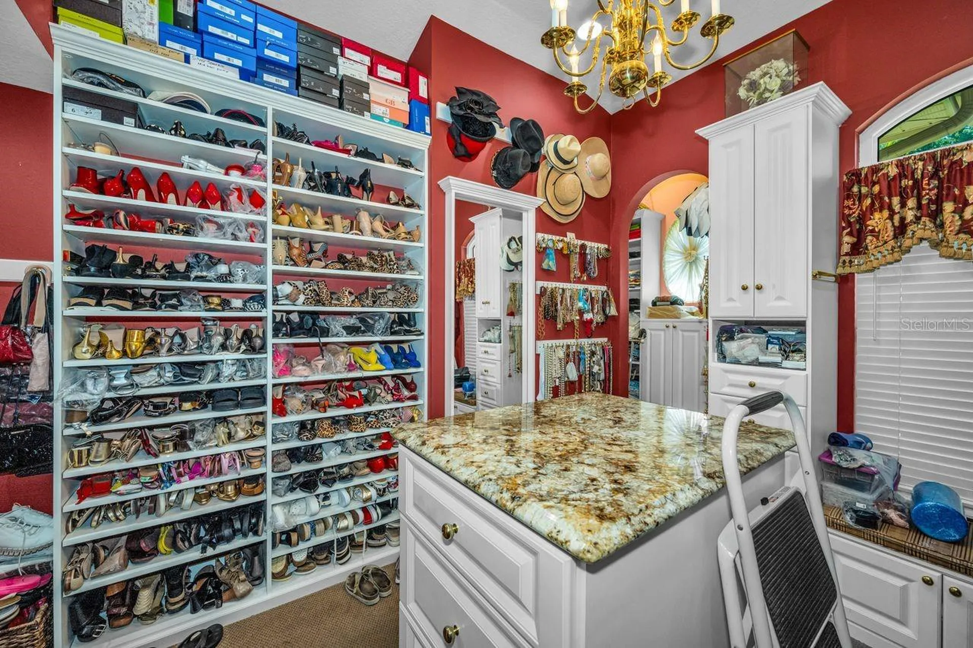 970 Southern Pine Court NE St Petersburg FL 33703