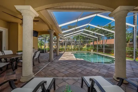 970 Southern Pine Court NE St Petersburg FL 33703