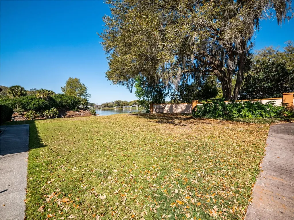 309 Lagrande Boulevard Lady Lake FL 32159