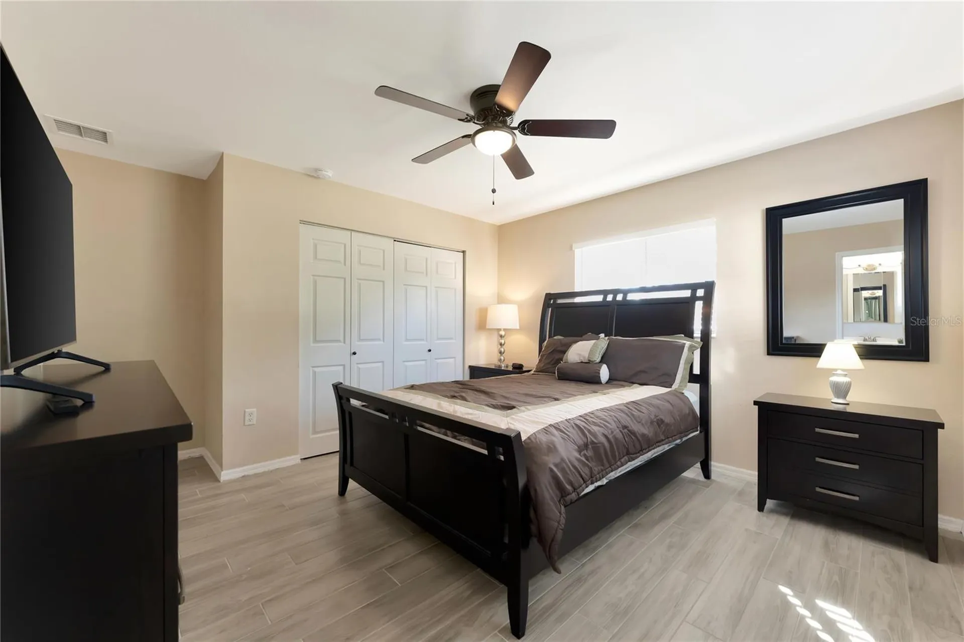 2916 Woodcrest Drive Sarasota FL 34239
