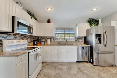 2916 Woodcrest Drive Sarasota FL 34239