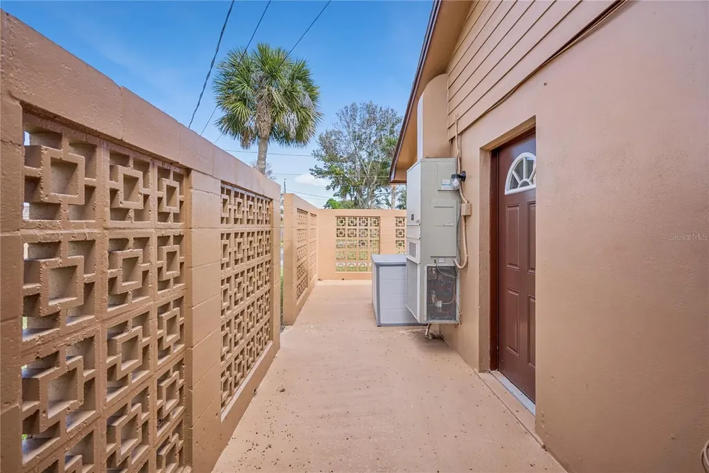 516 B Street Casselberry FL 32707