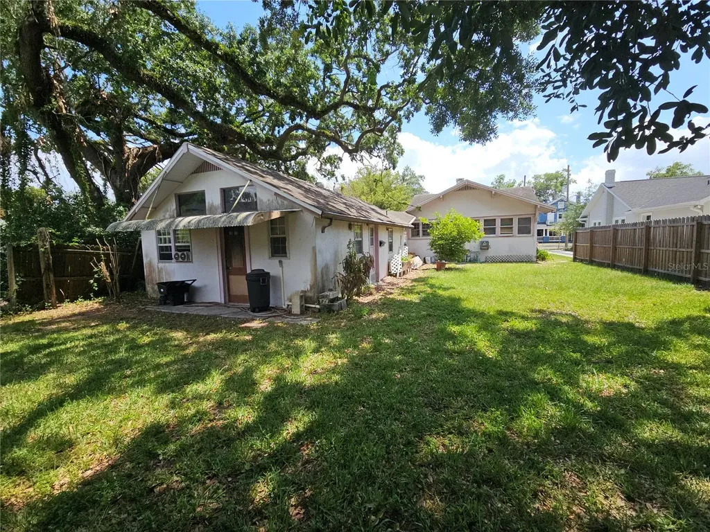 1821 Woodward Street Orlando FL 32803