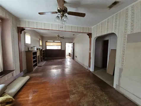 1821 Woodward Street Orlando FL 32803