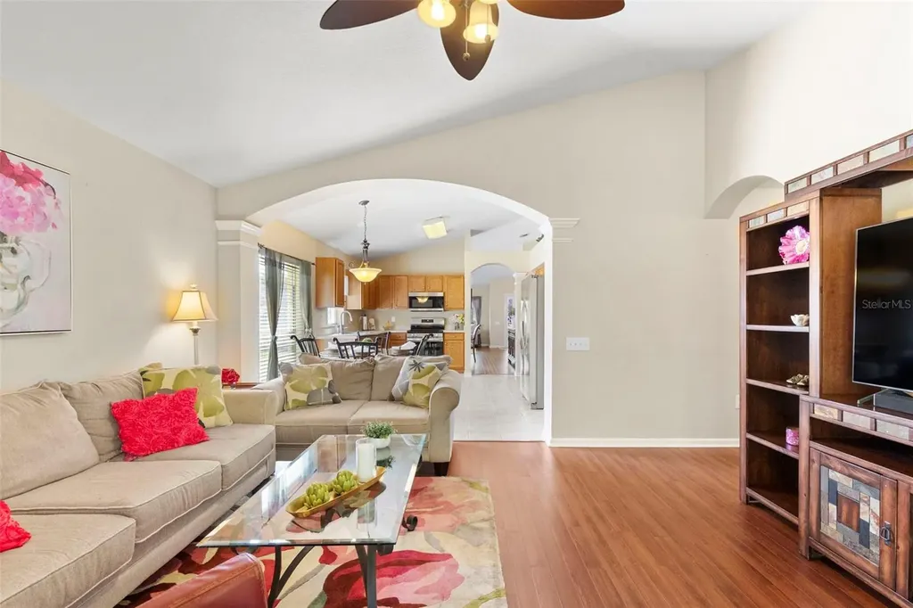 30709 Lanesborough Circle Wesley Chapel FL 33543