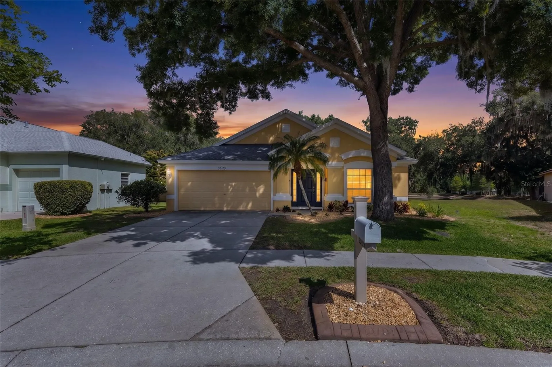 30709 Lanesborough Circle Wesley Chapel FL 33543