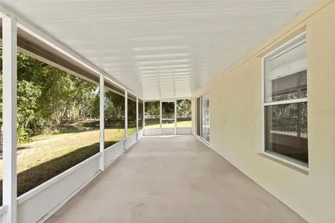 30709 Lanesborough Circle Wesley Chapel FL 33543